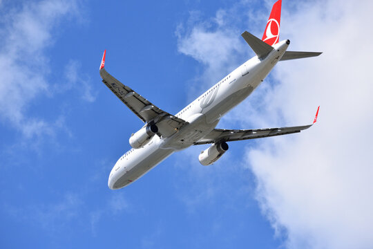 Turkish Airlines Airbus A321 (TC-JTM) takes off from the runway of Warsaw Chopin Airport. WARSAW, POLAND - JULY 19, 2024