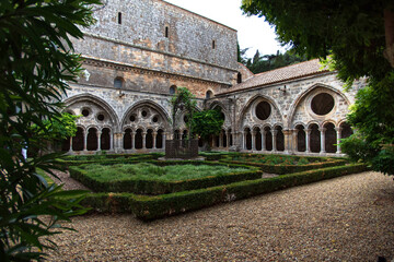 Obraz premium Cloister of the Cistercian Abbey of Fontfroide in France