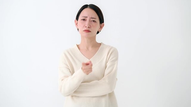 怒る女性