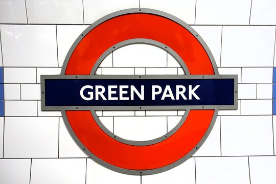 Green Park tube station, London Underground roundel sign