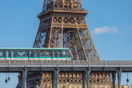 Le m&eacute;tro de La R&eacute;gie autonome des transports parisiens en France