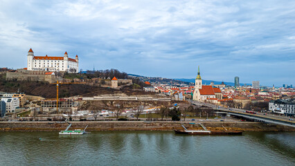 Fototapeta premium Bratislava Castle panoramic skyline view above the city in Slovakia