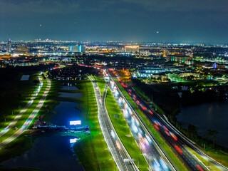 Obraz premium Night Aerial View of Orlando Traffic and City Lights