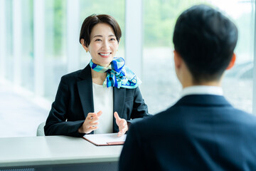 コンサルタント