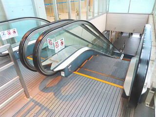 エスカレータ © 政徳 吉田