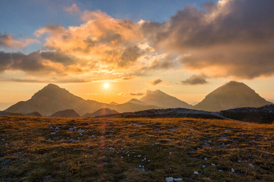 Italy, Abruzzo, Gran Sasso e Monti della Laga National Park, Portella Mountain at sunset