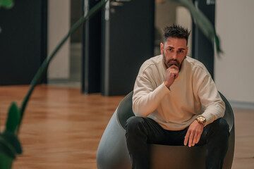 Fototapeta premium businessman sitting in the room