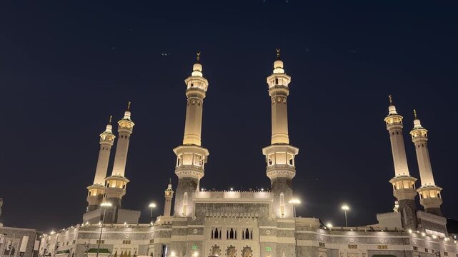 Makkah Saudi Arabia, 05 02 2026, Holy Kaaba Makkah 4K Aerial View Umrah Hajj Pilgrimage 2026 Masjid Al Haram Tawaf Taif City Mountains Spiritual Islamic Journey