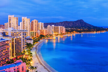Honolulu, Hawaii. Skyline of Honolulu, Diamond Head volcano including the hotels and buildings on Waikiki Beach. © SCStock