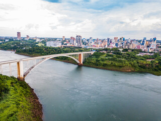 Fototapeta premium Aerial view of the Ponte da Amizade (Brazil-Paraguay) and Ciudad del Este, Paraguay