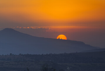 Fototapeta premium Sunset over the Gheralta Mountains, Ethiopia