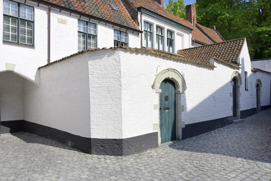 Saint Elisabeth Beguinage, Kortrijk, Flanders, Belgium