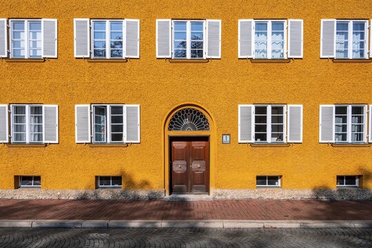 Yellow apartment buildings, Borstei, heritage-protected housing estate, Moosach district, Munich, Bavaria, Germany