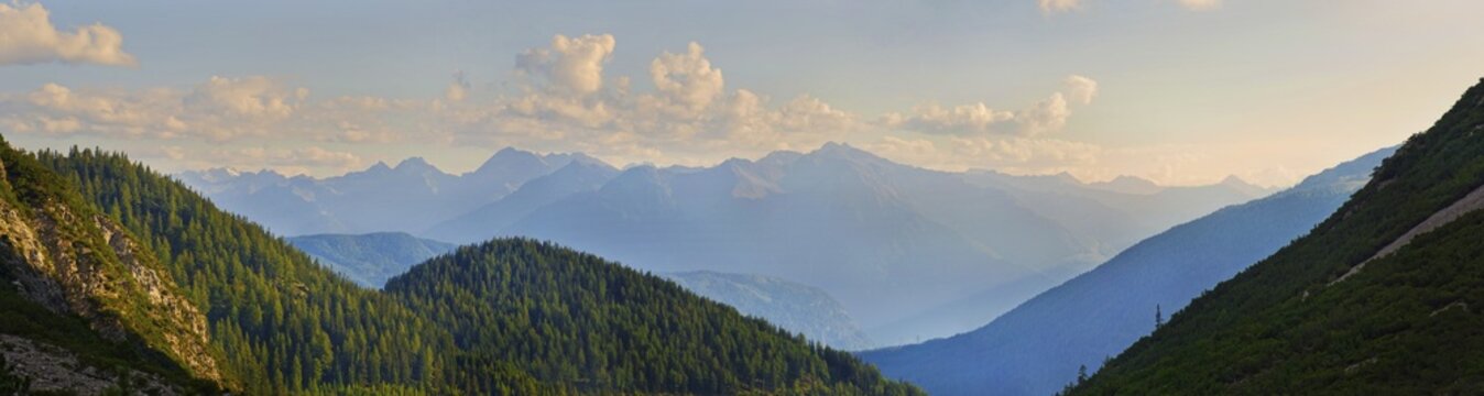 Evening view from the Gr&uuml;nsteinscharte towards the &Ouml;tztal Alps, Obsteig, Mieminger Gebirge, Tyrol, Austria