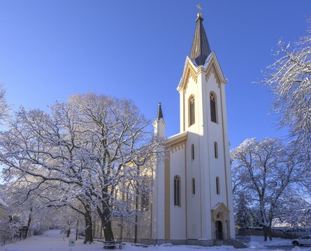 Winter atmosphere at the parish church, Piesting, Lower Austria, Austria