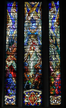 vitraux art nouveau de l'&eacute;glise St Blaise de Vichy