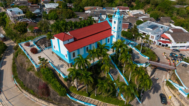 Aerial View of the Church of Usiacur&iacute; on Hilltop Surrounded by Colorful Town &ndash; Atl&aacute;ntico, Colombia