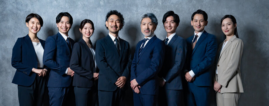 大勢のビジネスマン