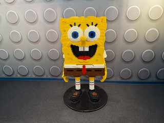 Fototapeta premium Lego brick cartoon sponge character sculpture on display