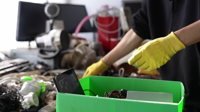 Broken household appliances should be recycled as specialized e-waste