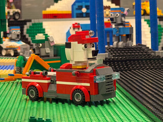 Obraz premium Lego dog-headed fire truck model