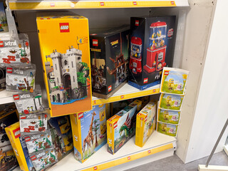 Obraz premium Lego sets on retail shelf