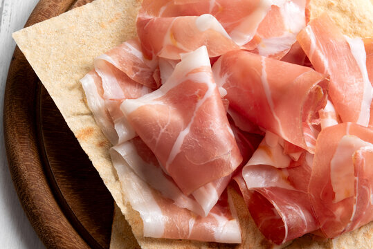 Prosciutto di Parma, tipico antipasto Italiano 