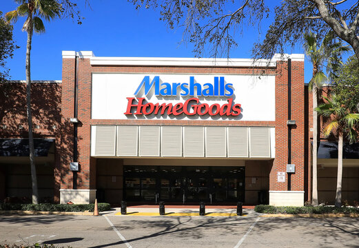 Marshalls, Home Goods retail store in the Fountains Mall, Plantation, Florida, USA. 