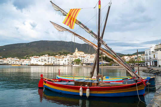 Cadaqu&eacute;s is a beautiful fishing coastal town within the Costa Brava in the province of Girona, Catalonia, Spain
