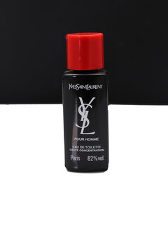 Petit parfum pour homme d'Yves St Laurent