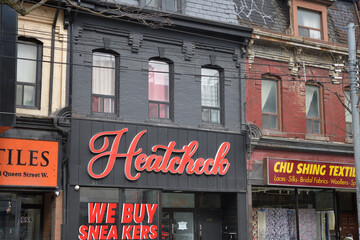 Naklejka premium exterior of Heatcheck, a shoe store, located at 442 Queen St W, Toronto