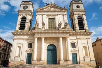 Obraz premium The Cathedral of Our Lady of the Assumption​ is a Catholic cathedral and a national monument located in the city of Montauban, Tarn-et-Garonne department, southern France.