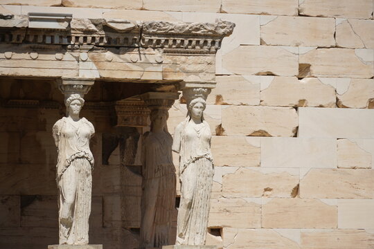 caryatides acropolis