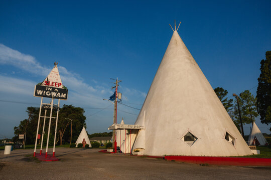 Afternoon light at the historic Wigwam Village No. 2, Cave City, Kentucky, July 22, 2021