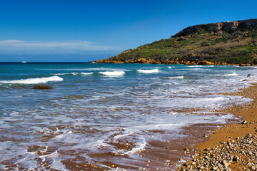 Jacht przy plaży 2026 © Krzysiek Cegiełka