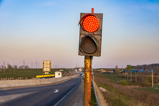 Temporary LED traffic signal powered by battery bank for lane reversal during road reconstruction on a multi-lane highway