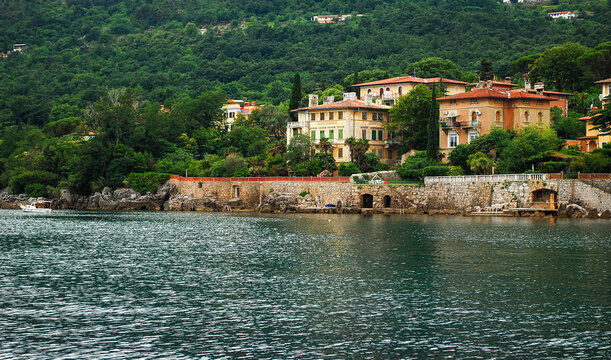 the beautiful town of Mo&scaron;ćenička Draga between the sea and the woods