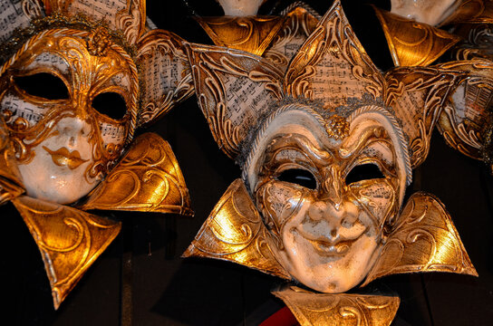 Venetian mask, an inseparable symbol of the Venetian carnival