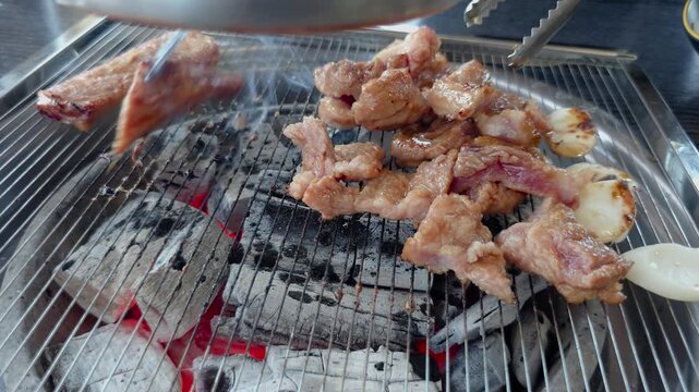한국음식,음식,돼지갈비,숯불돼지갈비,돼지고기,Korean food, food, pork ribs, charcoal-grilled pork galbi, pork