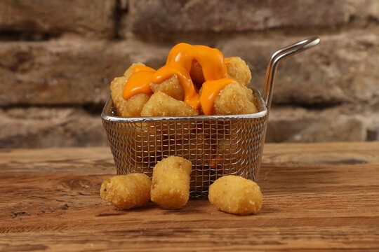 Savoureux en-cas &agrave; emporter au fast-food