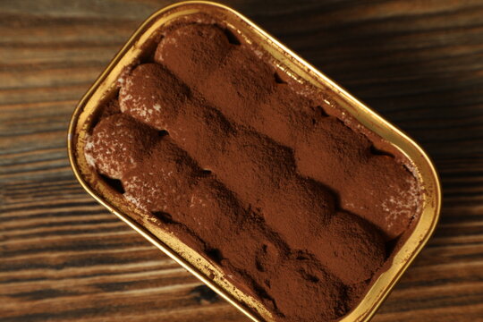 Desserts pr&eacute;par&eacute;s dans une boulangerie le matin