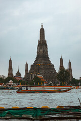 Naklejka premium The temple of Wat Arun, bangkok