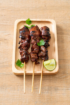 grilled chicken liver with herbs and spices