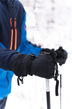 Close up of a skier gloves