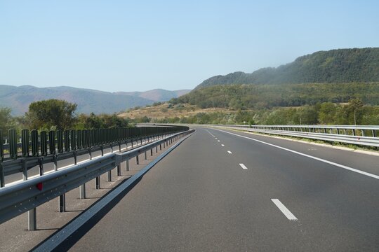 Travel romania transilvania targu mures new highway stretching through transylvania mountain paysage