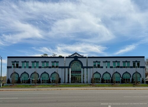 Charles Schwab Investment and Brokerage Firm in the SouthPark area of Charlotte, NC