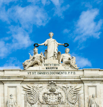 Europe, Portugal, Lisbon.  Detail at the top of the Arco da Rua Augusta in the commerce square (Praca do Comercio),
