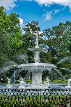 Discover the majestic Forsyth Park Fountain in Savannah, Georgia, USA