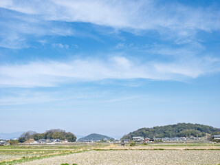 万葉の里、春光に包まれる明日香村の絶景 © かめです