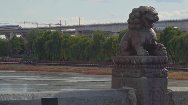 This video features China&rsquo;s high-speed railway along the Beijing&ndash;Guangzhou corridor, one of the world&rsquo;s longest and busiest HSR routes. Sleek CRH trains glide at high speeds through urban centers, cou
